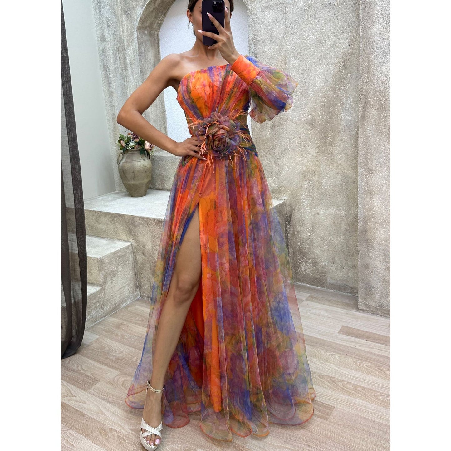 Robe longue asymétrique à fente