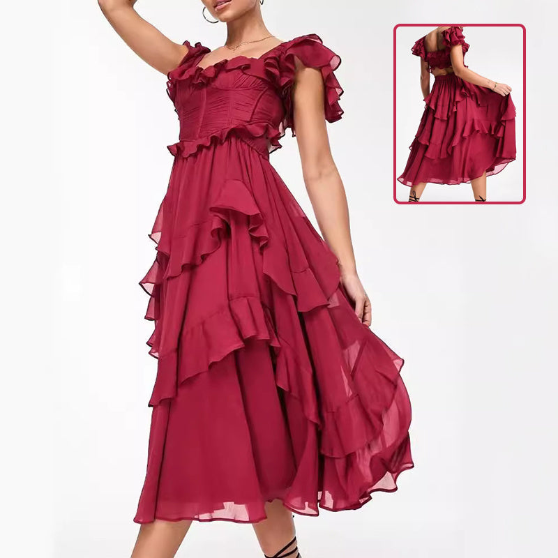 Robe longue à volants, décolleté carré