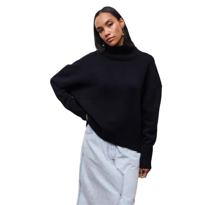 Pull d’hiver à col roulé pour femme, chaud et élégant.